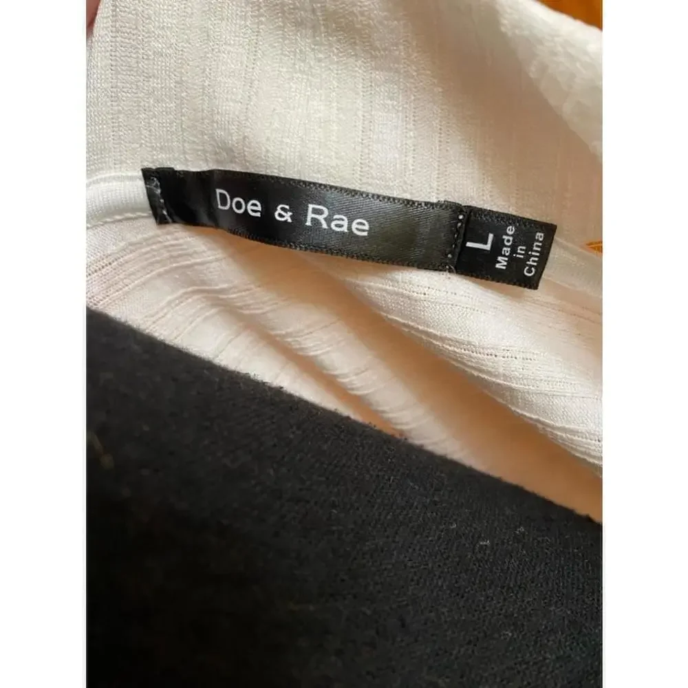 NWT Doe & Rae Off White Crisscross V Neck Top Size Large